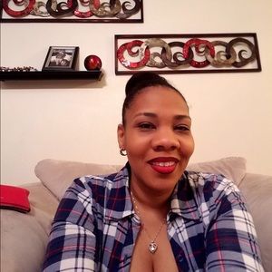 Meet your Posher, Lachelle